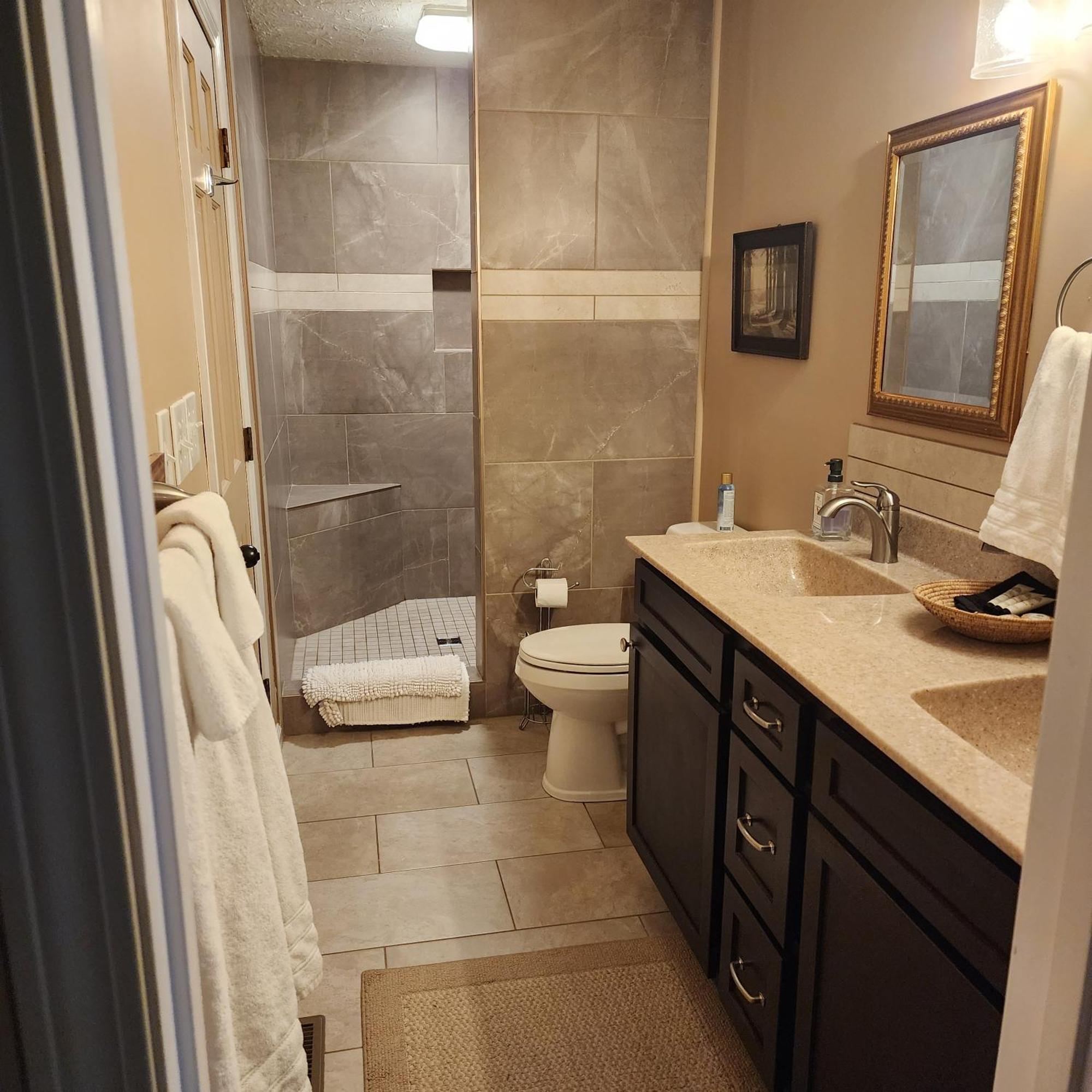 Sisters On Sycamore B&B Russellville Екстериор снимка